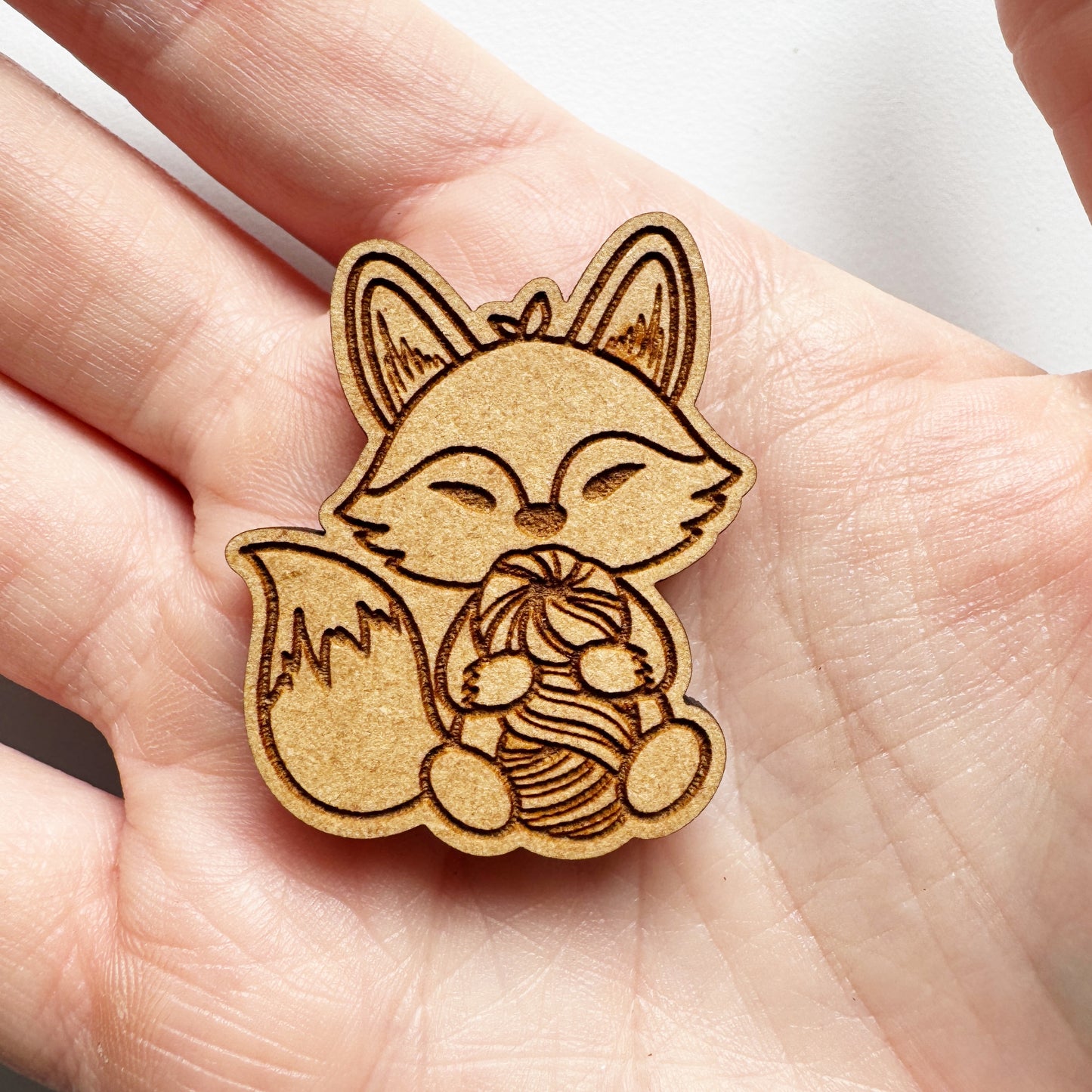 Fox - Wooden Magnetic Needle Minder