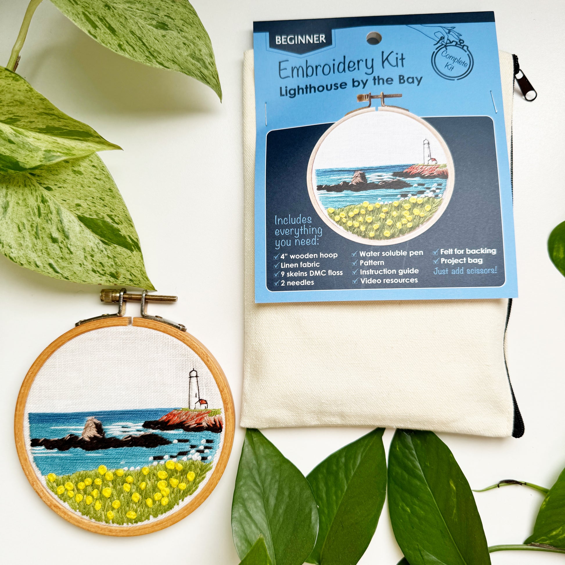 All Rosana Diggs kits come in a reusable zippered project bag.  The booklet and outer label are printed on 100% recycled paper.