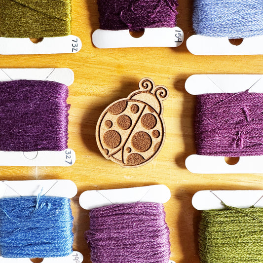 Ladybug - Wooden Magnetic Needle Minder