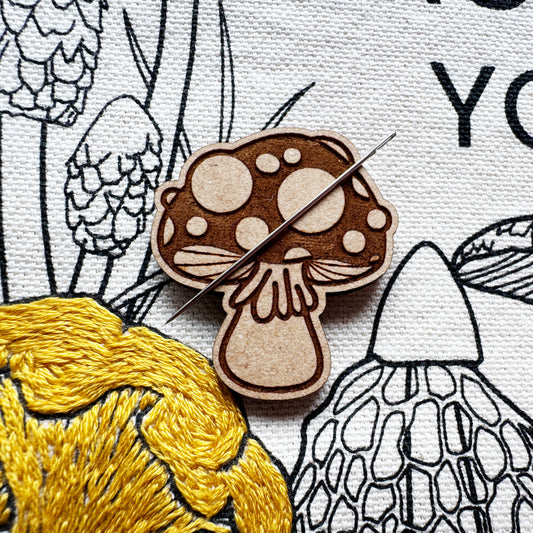 Mushroom - Wooden Magnetic Needle Minder