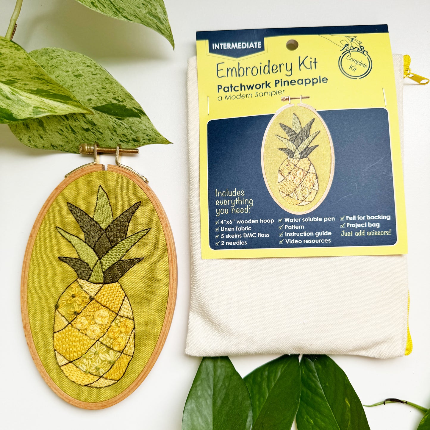 All Rosana Diggs kits come in a reusable zippered project bag. The booklet and outer label are printed on 100% recycled paper.