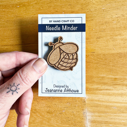 Bee - Wooden Magnetic Needle Minder