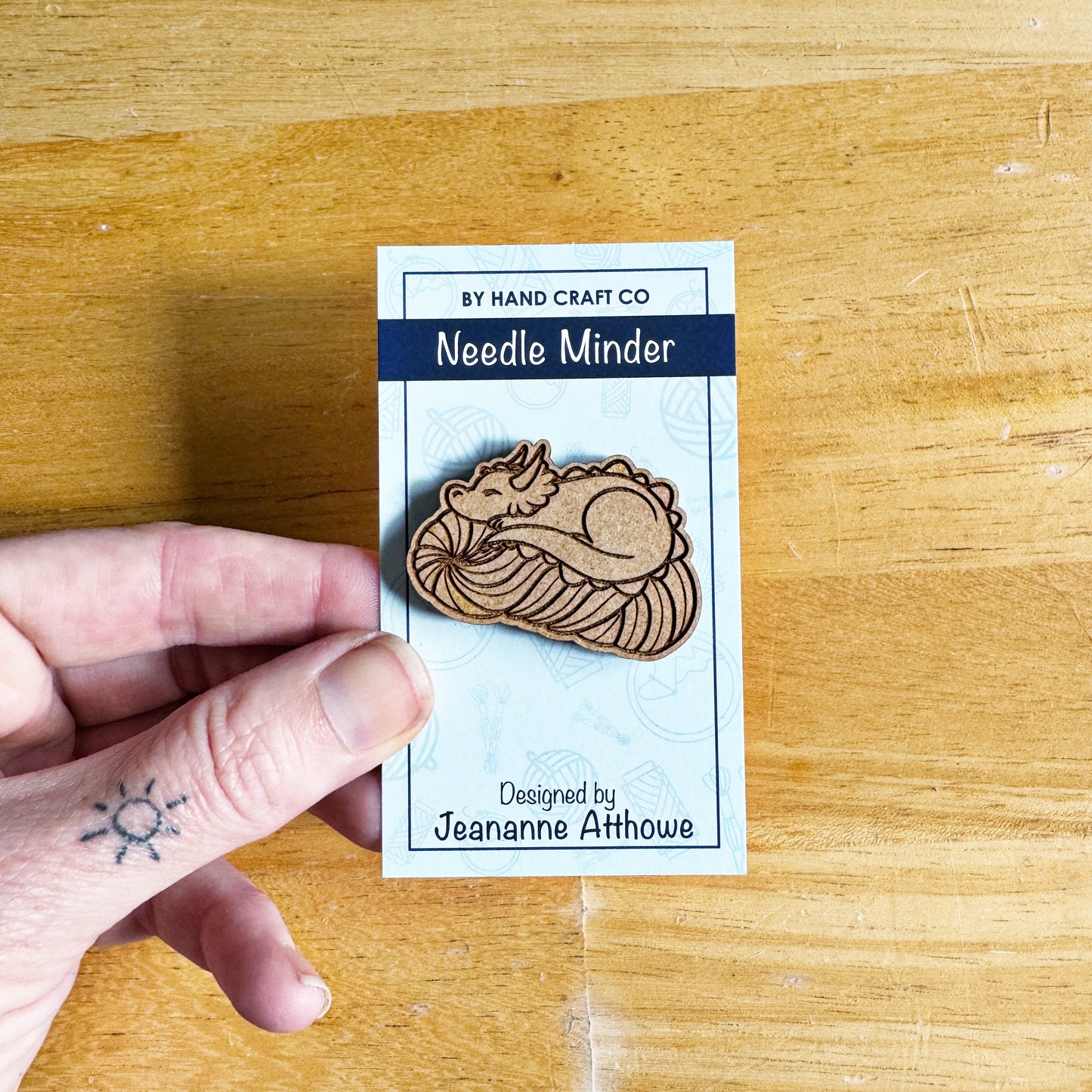 Dragon - Wooden Magnetic Needle Minder