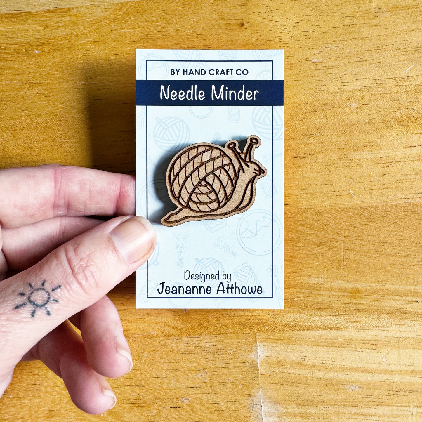 Snail - Wooden Magnetic Needle Minder