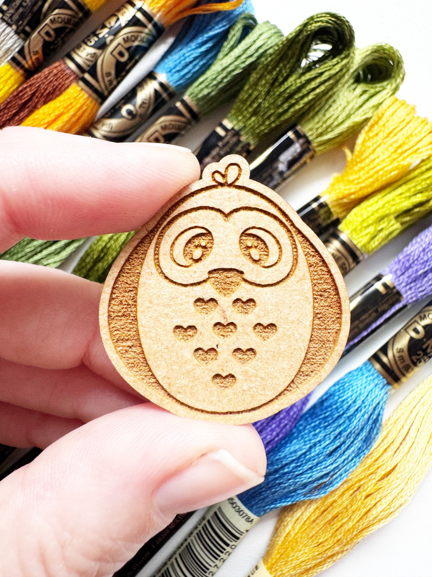 Owl - Wooden Magnetic Needle Minder