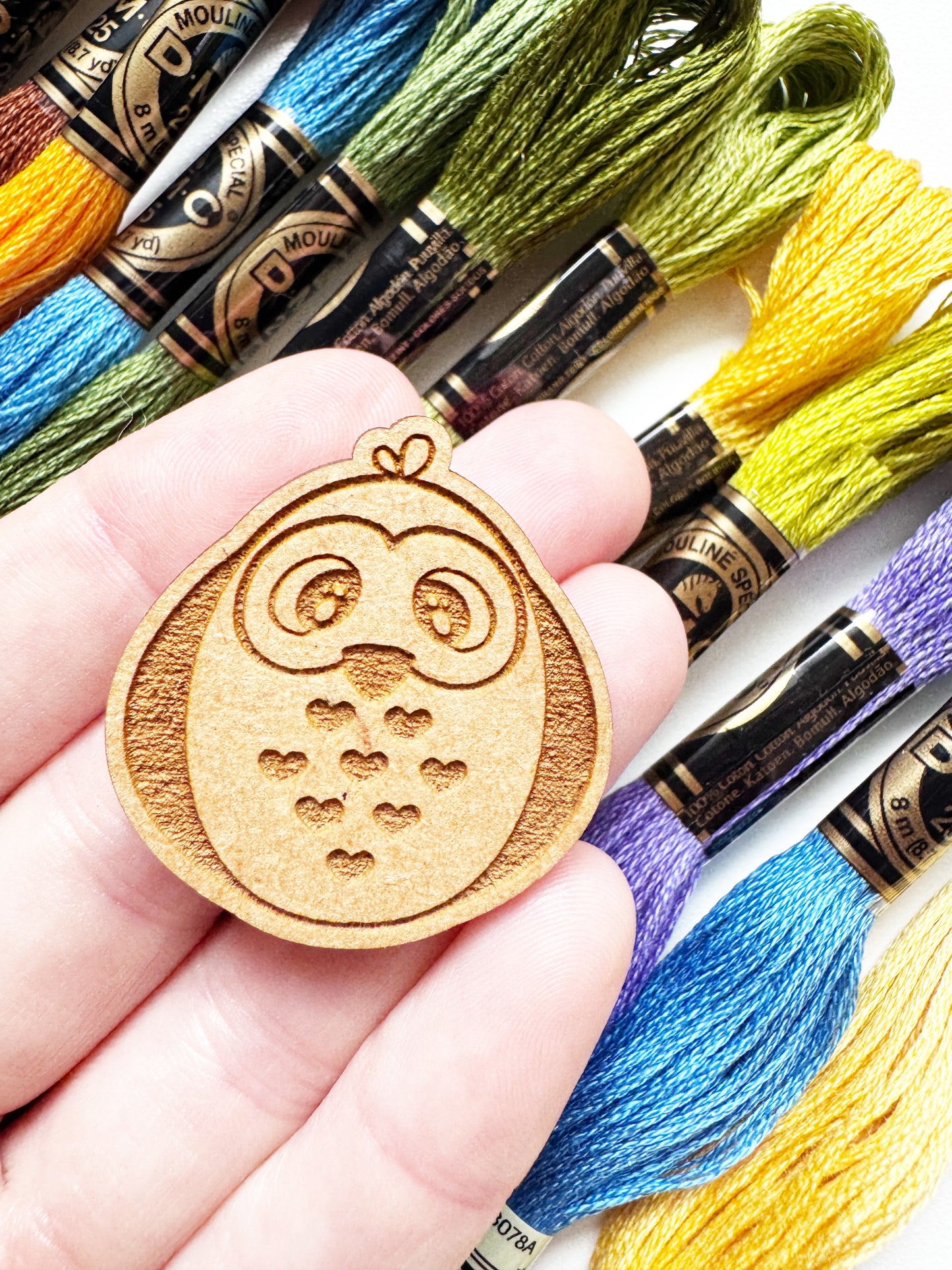 Owl - Wooden Magnetic Needle Minder
