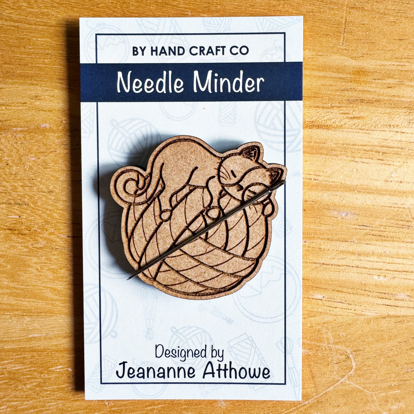 Cat - Wooden Magnetic Needle Minder