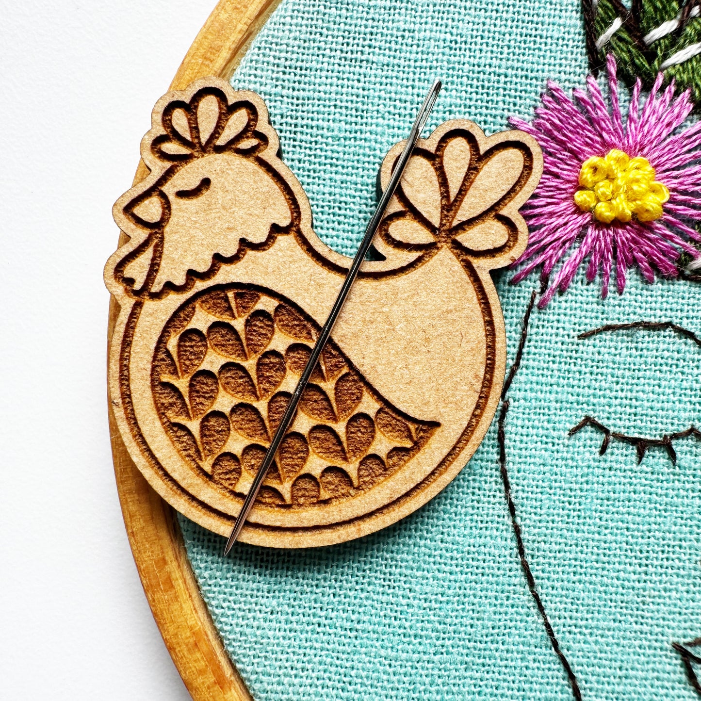 Chicken - Wooden Magnetic Needle Minder