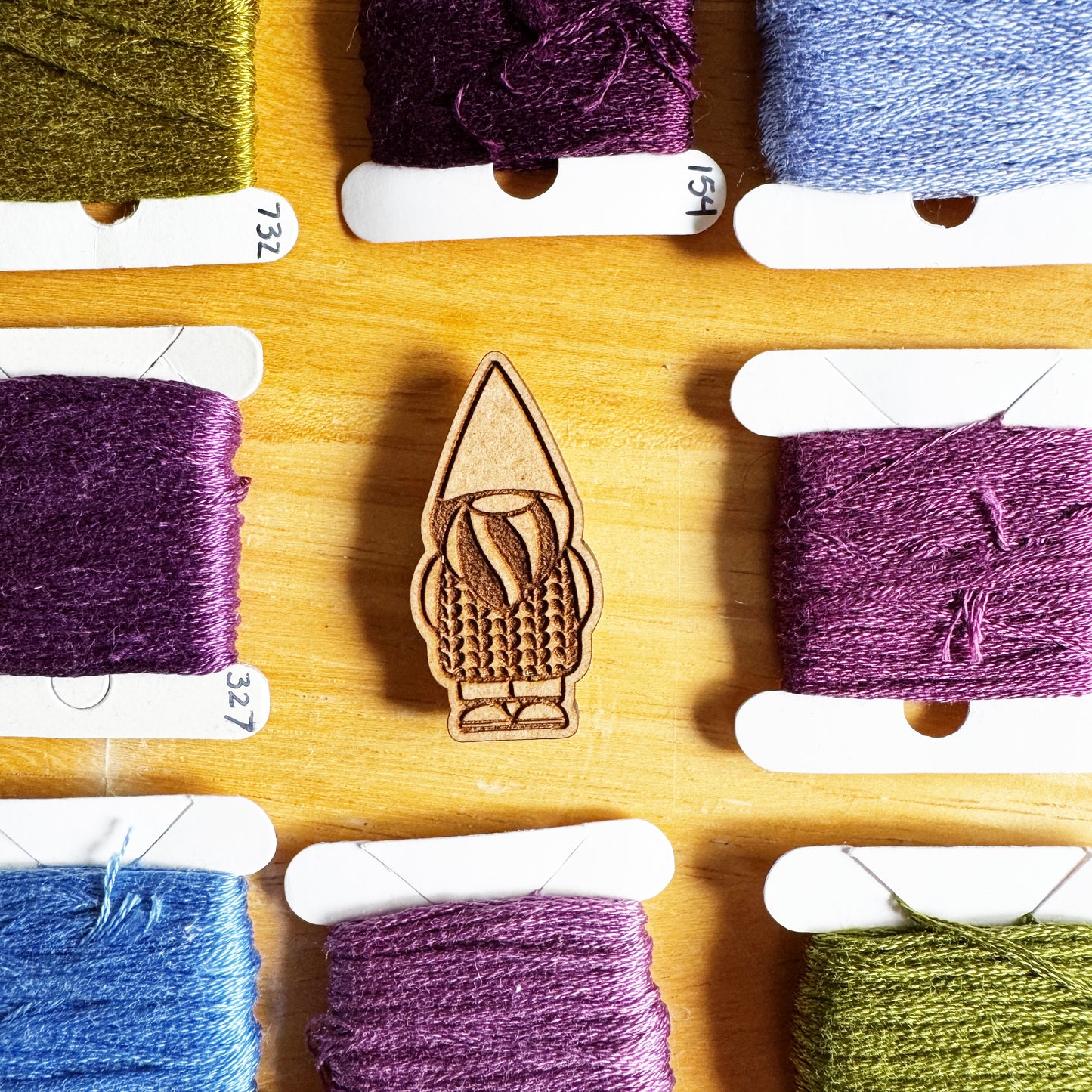 Gnome - Wooden Magnetic Needle Minder