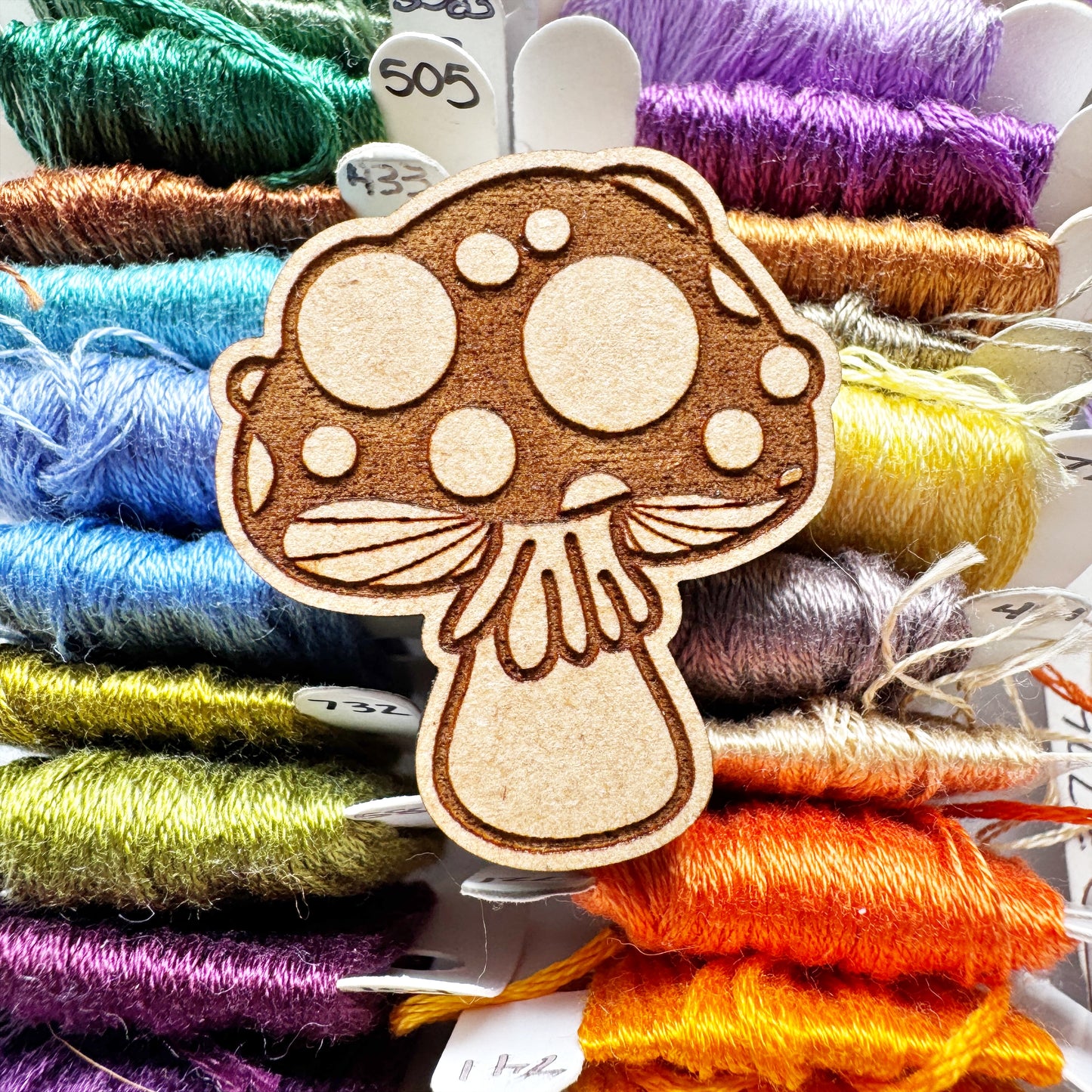 Mushroom - Wooden Magnetic Needle Minder